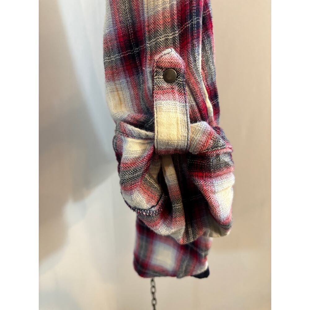 🔥SALE🔥 KUT from the Kloth Plaid Flannel Shirt Women M Red Blue Snap Western Rock - Picture 4 of 10